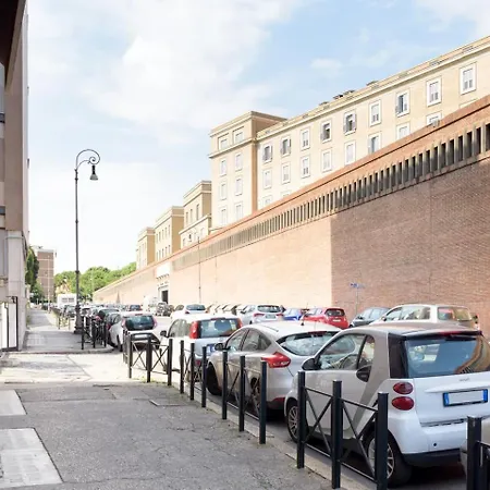 Suite Laterani 3 Bedrooms With Parking-3